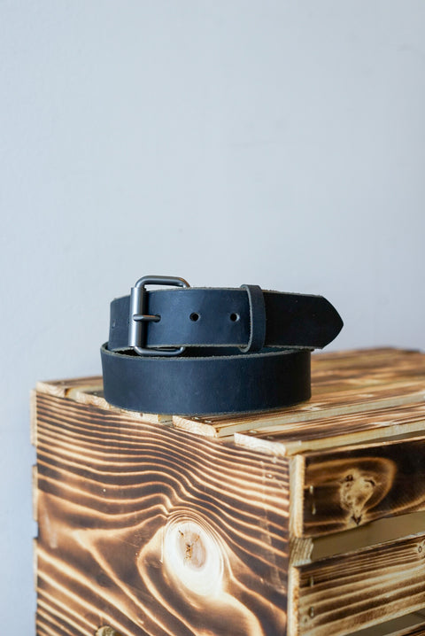 1.5" (Water Buffalo Belt: Black + Gunmetal Hardware)