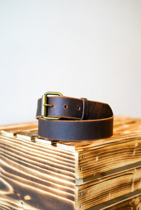 1.5" (Water Buffalo Belt: Medium Brown + Brushed Brass Hardware)