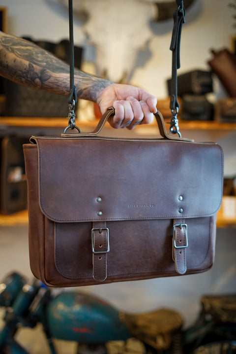 16" Messenger Bag (Dark Amber Harness)