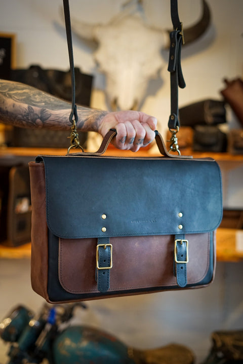 16" Messenger Bag (Two Tone: Dark Amber Harness + Flat Black Accents)