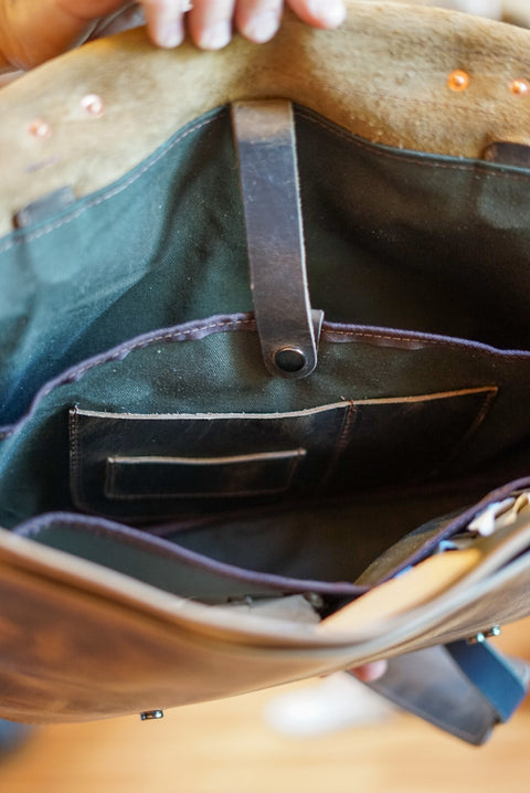 16" Messenger Bag (Hillbilly Sepia)