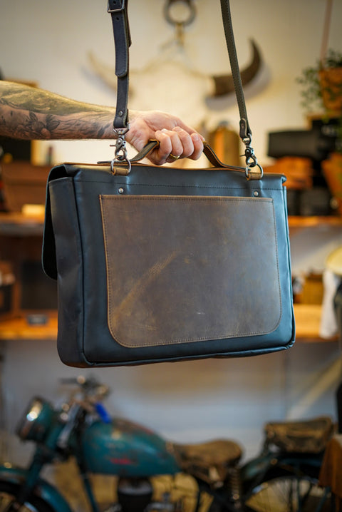 18" Messenger Bag (Black + Water Buffalo Brown)