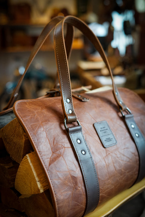 Log Carrier (Cinnamon Brown: Full grain leather)