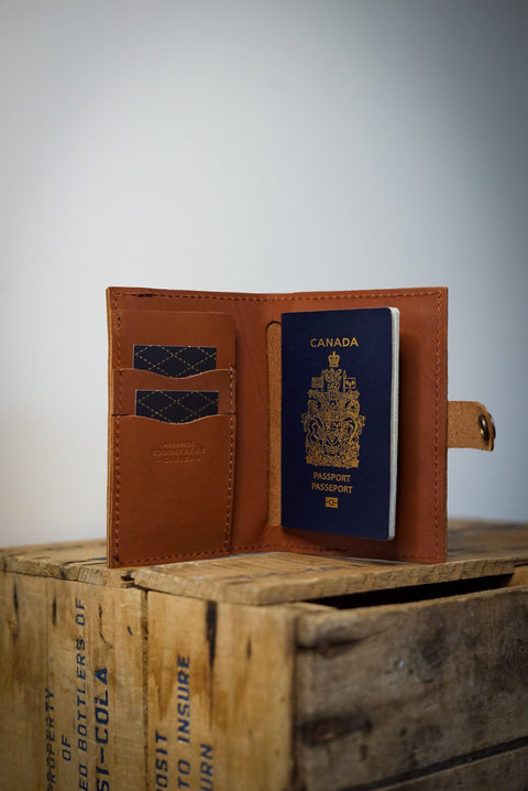 Passport Wallet (Timberjack Cedar)