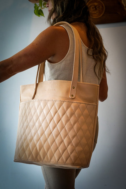 Tote Bag (Diamond Stitch: Natural Vegetable Tan)