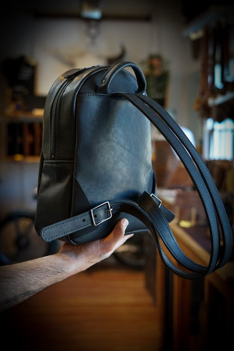 Mini Venture Backpack (Flat Black)