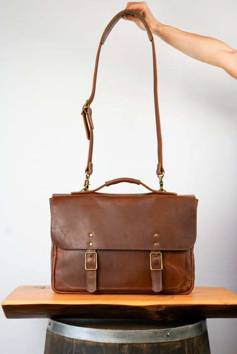 16" Messenger Bag (Brush Wick)