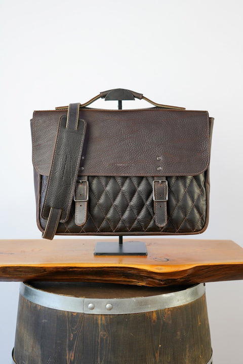 16" Messenger Bag (Diamond Stitch: Pebbled Mulberry)