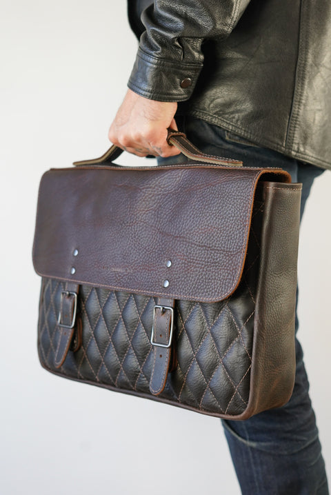 16" Messenger Bag (Diamond Stitch: Pebbled Mulberry)
