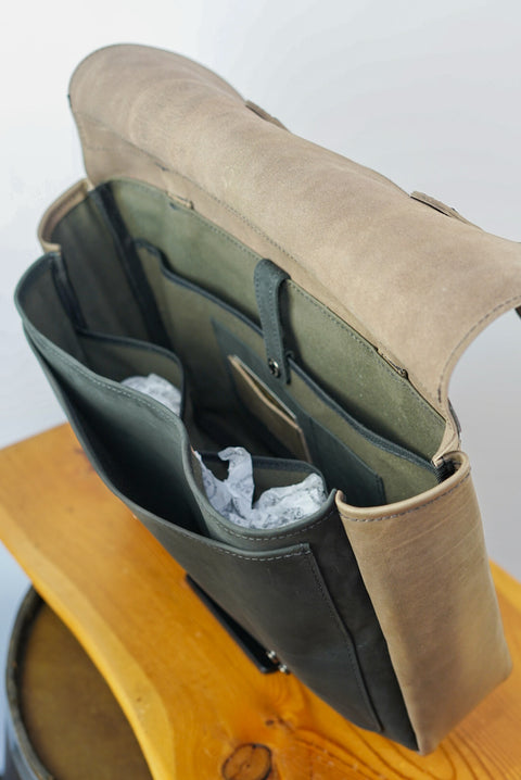 16" Messenger Bag (Two Tone: Midnight Smoke + Nubuck Black)
