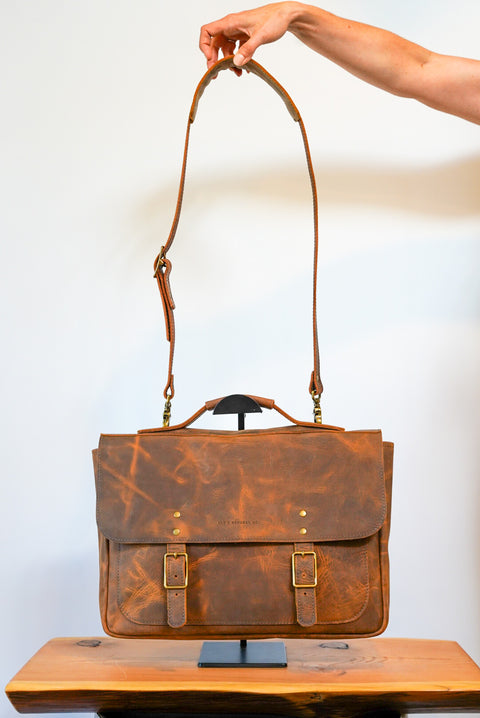 16" Messenger Bag (Old Soul Tobacco)