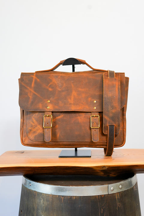 16" Messenger Bag (Old Soul Tobacco)