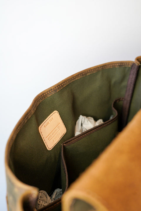 18" Messenger Bag (Bourbon Brown)