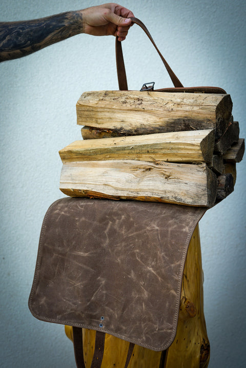 Log Carrier (Cinnamon Brown: Full grain leather)