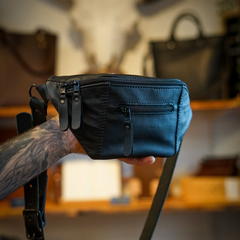 fanny-pack-black-clo-s-general-leather-co