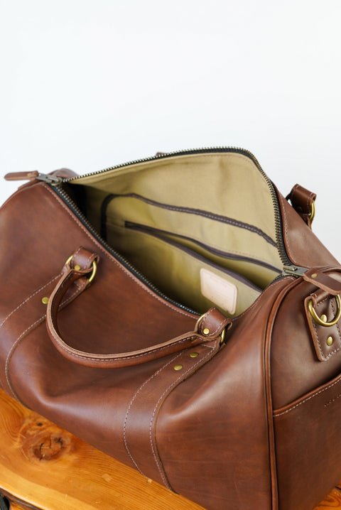 Overnighter Duffle (Dark Amber Whiskey)