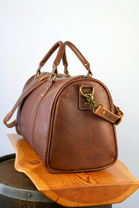 Overnighter Duffle (Dark Amber Whiskey)