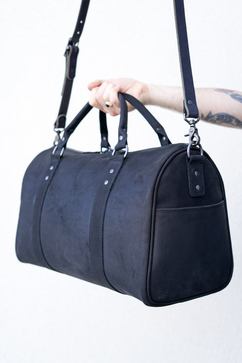 Overnighter Duffle (Nubuck Onyx)