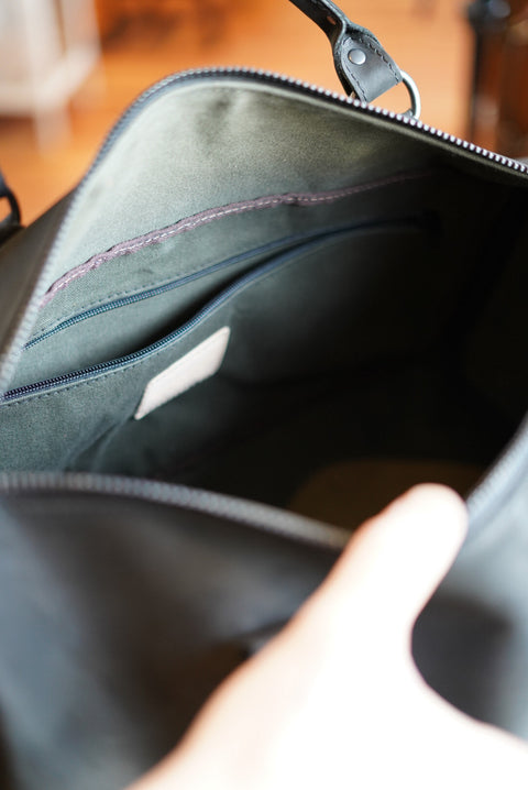 Overnighter Duffle (Nubuck Onyx)