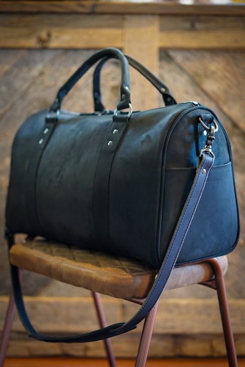 Overnighter Duffle (Nubuck Onyx)