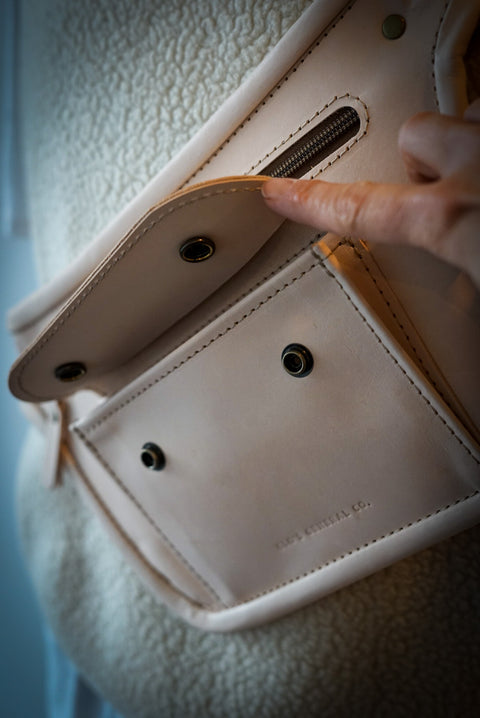 Flat Pack (Natural Veg Tan)