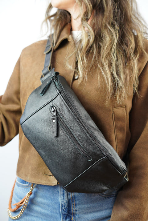 (NEW!) XL Crossbody Bag (Black)