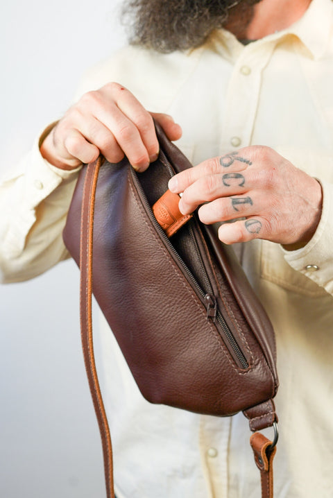 (NEW!) XL Crossbody Bag: (Pebbled Mocha Brown)