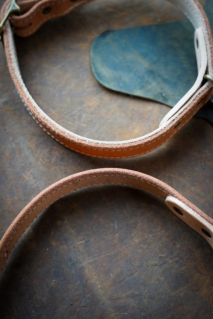Made In Canada Leather Dog Collars and Leashes